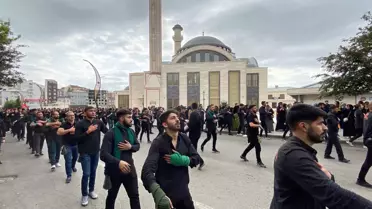 Kars'ta Kerbela Şehitleri İçin Anma Yürüyüşü
