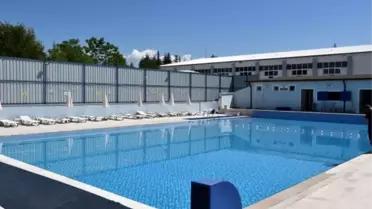 Söğüt Belediyesi Yüzme Havuzunu Yeniden Hizmete Açtı