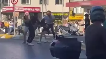 Esenyurt'ta Motosikletli Kadınlara Saldırı