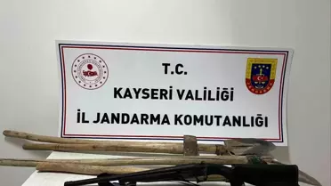 Kayseri'de Kaçak Kazı Yapan İki Kişi Yakalandı