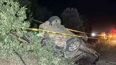 Uşak'ta Trafik Kazası: 1 Ölü, 2 Yaralı
