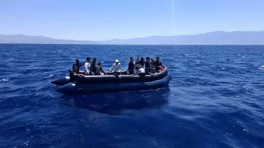 Kuşadası'nda 22 Göçmen Kurtarıldı