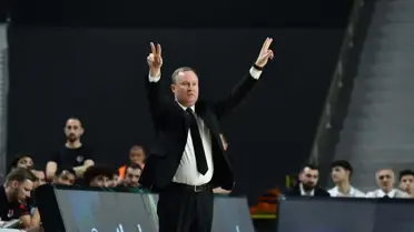 Fenerbahçe, Manisa Basket'in Antrenörü Maksvytis'i İstiyor