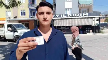 Yunusemre'de Fenerbahçeli Aziz Yıldırım ile Galatasaraylı Aziz Yıldırım karışıyor