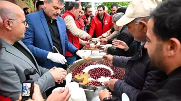 Erzurum'da Aşure Dağıtımı