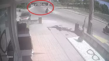 Yalova'da TIR Alt Geçide Sıkıştı