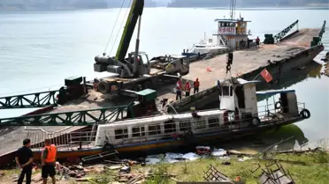 Hunan'da Tekne Kazası: 2 Ölü, 27 Kurtarıldı