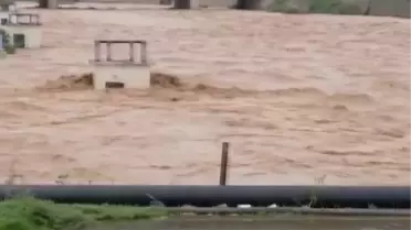 Pakistan'da Muson Yağışları Felakete Yol Açtı
