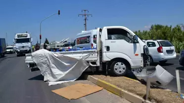 Ayvalık'ta Tır-Kamyonet Kazası: 1 Ağır Yaralı