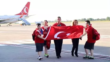 Canik İlçesi'nin Sporcuları Avrupa Şampiyonu Oldu