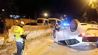Burdur'da Takla Atan Araçtan Sürücü Kaçtı
