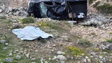 Gümüşhane'de Trafik Kazası: 2 Ölü, 4 Yaralı