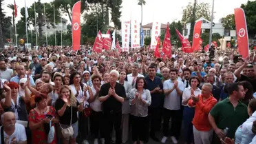 CHP Antalya, Tutuklu Başkan Böcek İçin Destek Mitingi Düzenledi