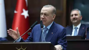 Cumhurbaşkanı Erdoğan: 'Anayasa ve Seçim Kanunu değişmediğine göre cumhurbaşkanı ve milletvekilliği seçimi 2028 yılında, mahalli idareler seçimleri...