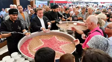 Erzincan'da Aşure İkramı ile Birlik ve Beraberlik Mesajı Verildi