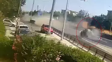 Çorlu'da Takla Atan Araçta 3 Yaralı