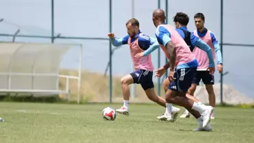 Hatayspor, Erzurum'da Çift Antrenmanla Çalışmalara Devam Ediyor