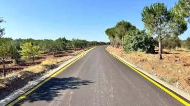 Çanakkale'de Köy Yollarına Sıcak Asfalt