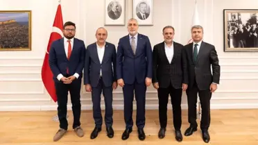 HAK-İŞ, Bakan Işıkhan'ı Ziyaret Etti