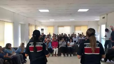 Aksaray'da Kadınlara KADES Eğitimi