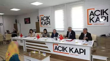Kars'ta Halk Günü Toplantısı Yapıldı