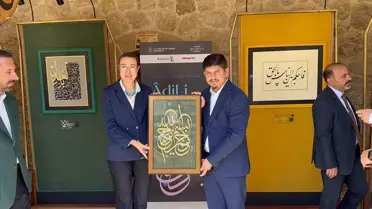 Van'da 'Adil-i Mutlak' Hat Sergisi Açıldı