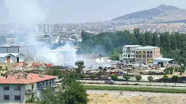 Ankara'da Yangın Depoya Sıçradı