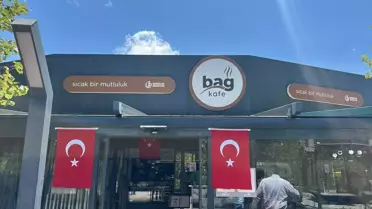 Bağcılar'da Cumhurbaşkanı Erdoğan'ın Bayrak Çağrısına Destek