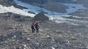 Zirve Tırmanışında Mahsur Kaldı
