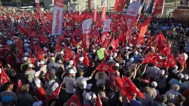 Özgür Özel: 'Demokrasi ve Barışın Teminatıyız'