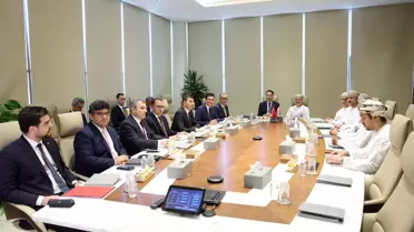 Bakan Bayraktar Umman'da Yatırım Temasları