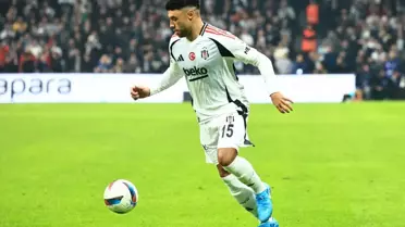 Beşiktaş, Chamberlain'in sözleşmesini feshetti