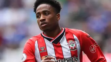 Beşiktaş Orkun Kökçü'den sonra Kyle Walker-Peters'ı da bugün İstanbul'a getiriyor