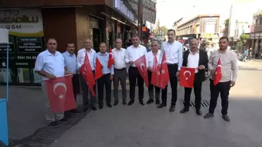 Kilis'te Bayrak Dağıtımı