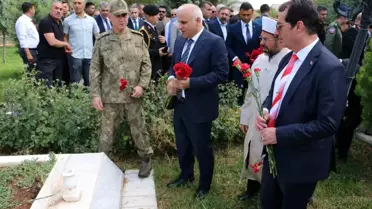 15 Temmuz şehitleri Diyarbakır'da dualarla anıldı