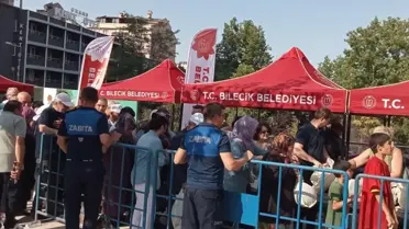 Fiyatlara kızıp bedava dağıttılar, duyan sıraya koştu