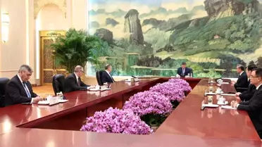 Lavrov, Xi Jinping ile Görüştü