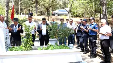 Emet'te şehit mezarları ve şehit aileleri ziyaret edildi
