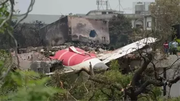 Hindistan'da Boeing Uçaklarına Yakıt Kontrolü
