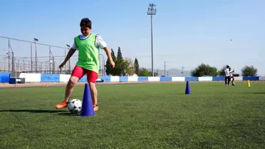 Kahramanmaraş'ta Yaz Spor Okulları'nda Futbol Eğitimleri Devam Ediyor