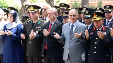 Manisa'da 15 Temmuz şehitleri dualarla anıldı