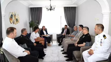 Vali Hacıbektaşoğlu'ndan şehit ailesine ziyaret