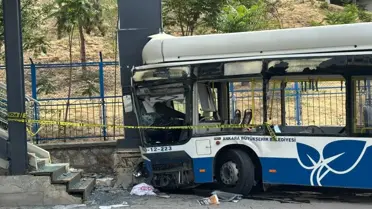Ankara'da Belediye Otobüsü Zincirleme Kaza Yaptı: 26 Yaralı