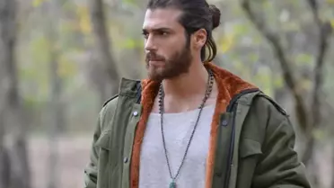 İtalya'yı ülkesine tercih eden Can Yaman sevgilisiyle Bodrum'da