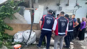 Kars'ta Odunlukta Yangın