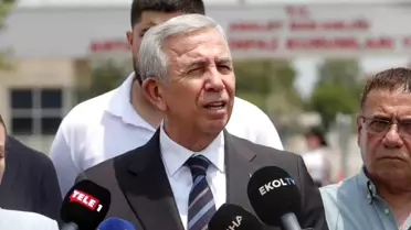 Mansur Yavaş, Başkan Böcek'i ziyaret etti