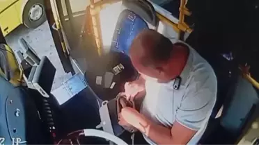 Unutulan Çanta Özenle Sahibine İade Edildi
