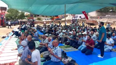 Kayseri'de Yağmur İçin Duaya Çıkan Binlerce Kişi Bir Araya Geldi