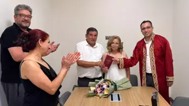 Eski Eşler Hastanede Yeniden Evlendi