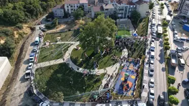 Tarihi Çınar Parkı Açıldı